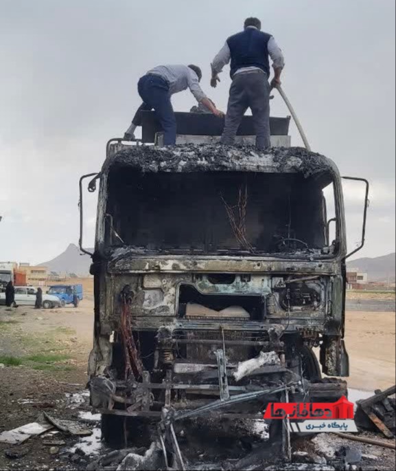 آتش‌سوزی کامیون در عطاآباد مهار شد